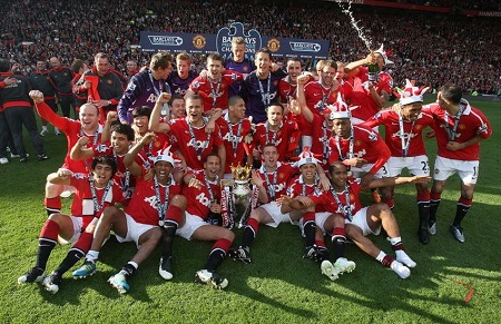 却一本正经 却一本正经