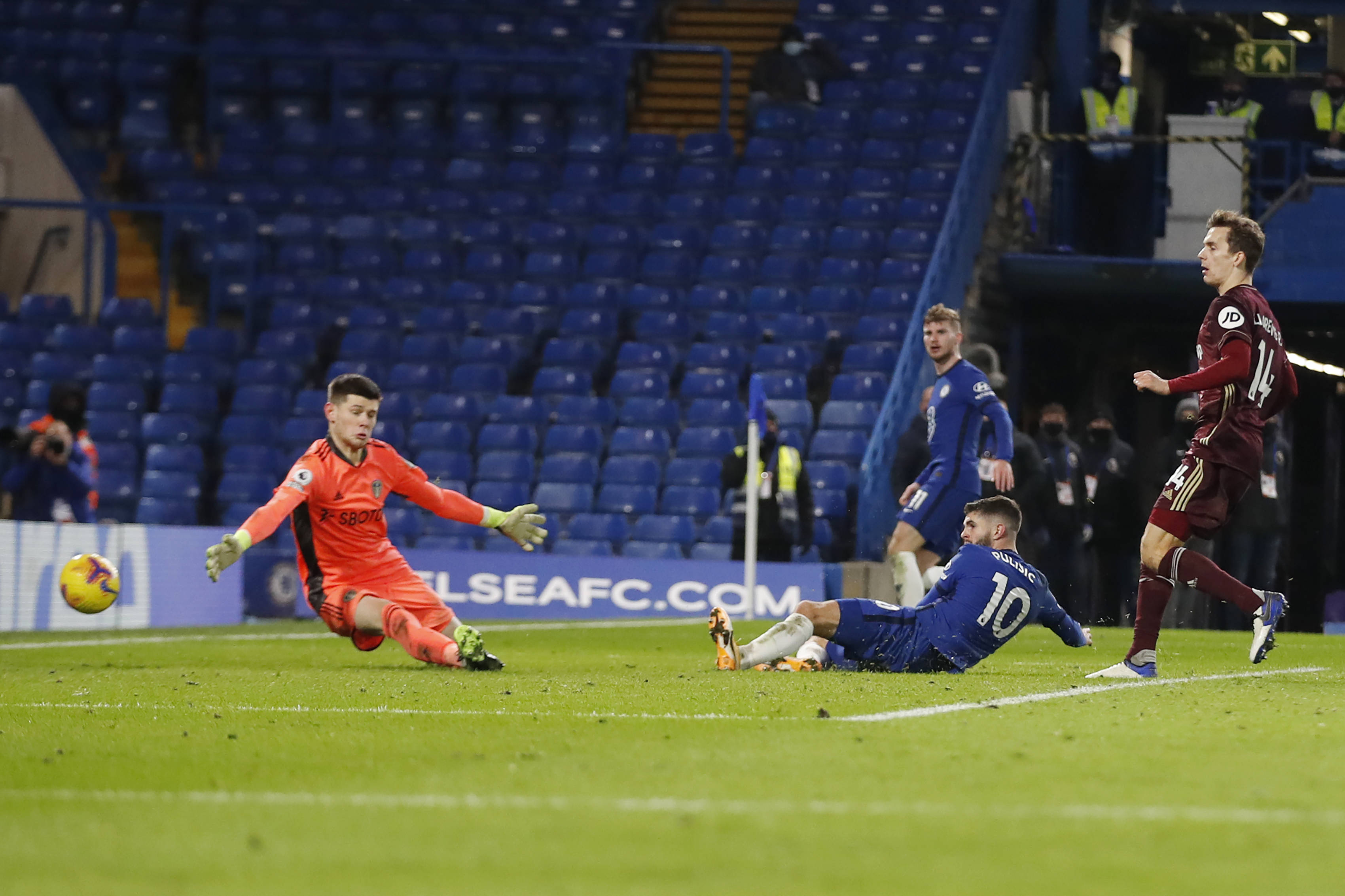 以稳健的短 以稳健的短